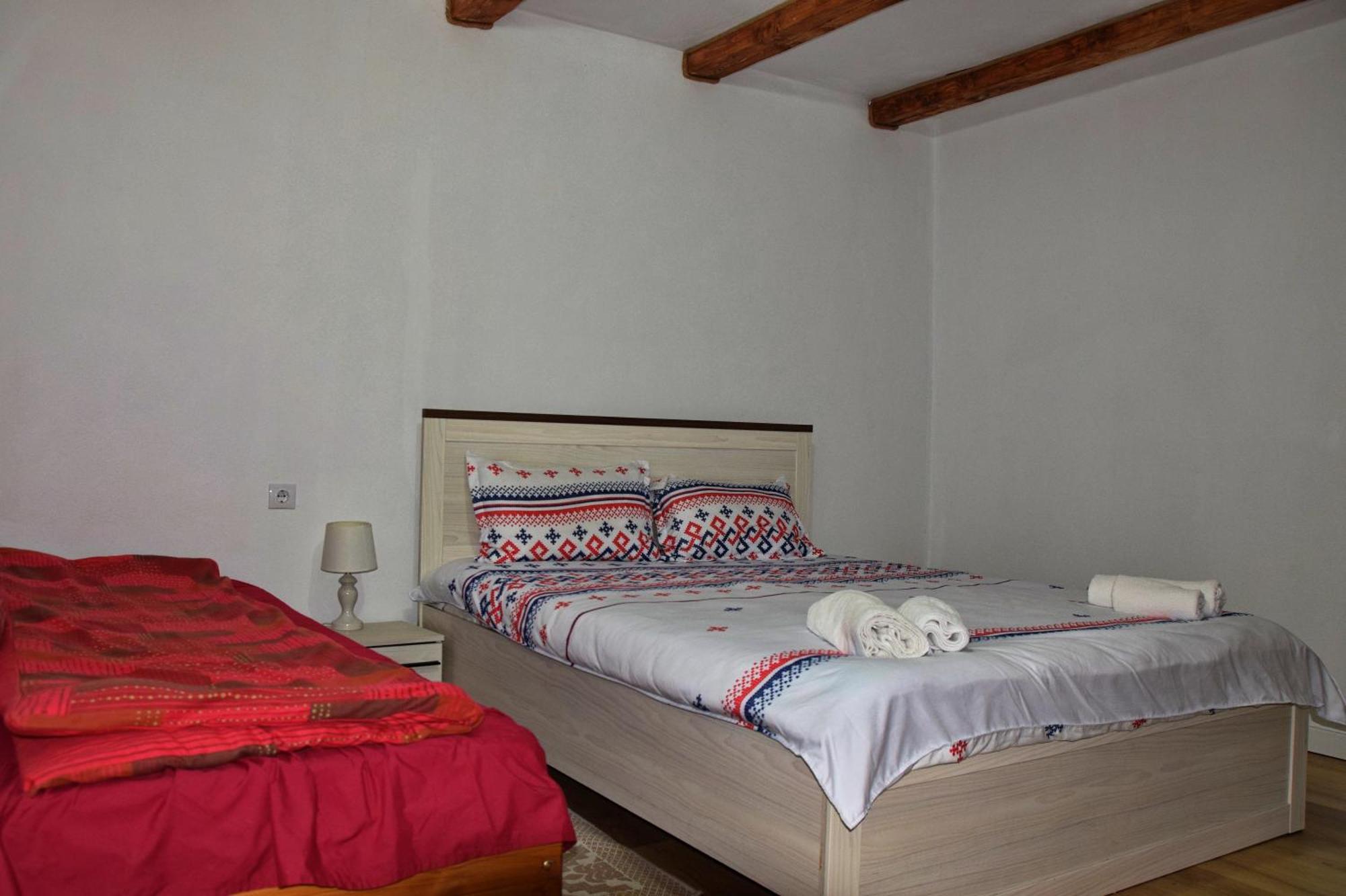 Conacul Cosăului Hotel Feresti Exterior foto